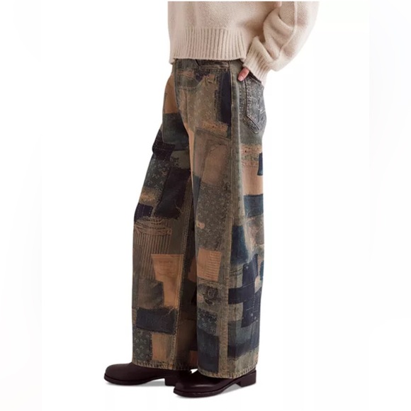 Free People We the Free Illusions Printed Relaxed Jeans Sz 30 Indigo NWT - Picture 11 of 13